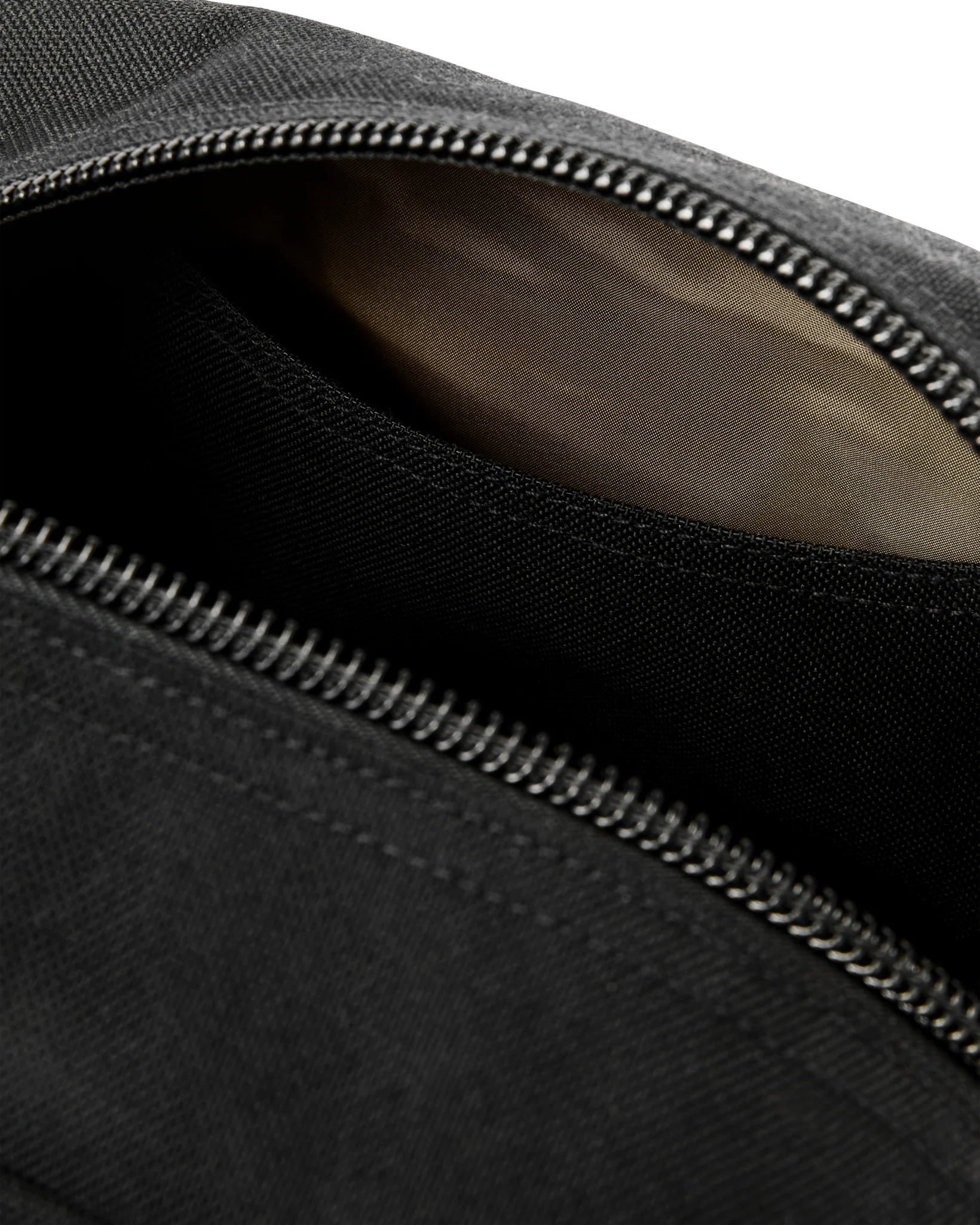 Dryden Dopp Kit
