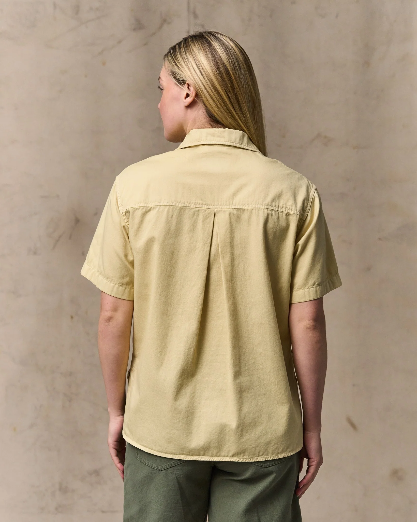Camicia Femminile in Twill con Bottoni a Pressione